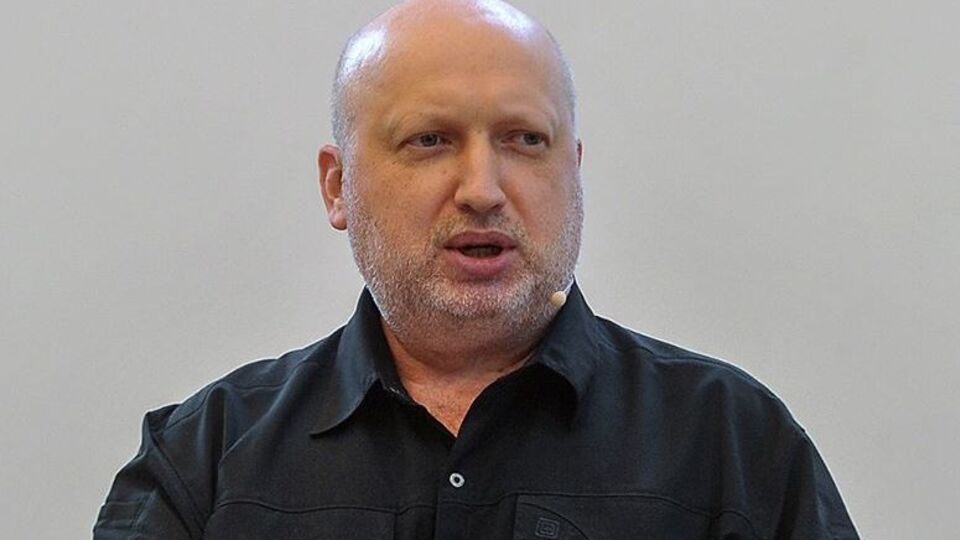 Турчинов: Україні потрібне мирне перезавантаження влади