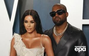 Уэст гордится новым статусом супруги