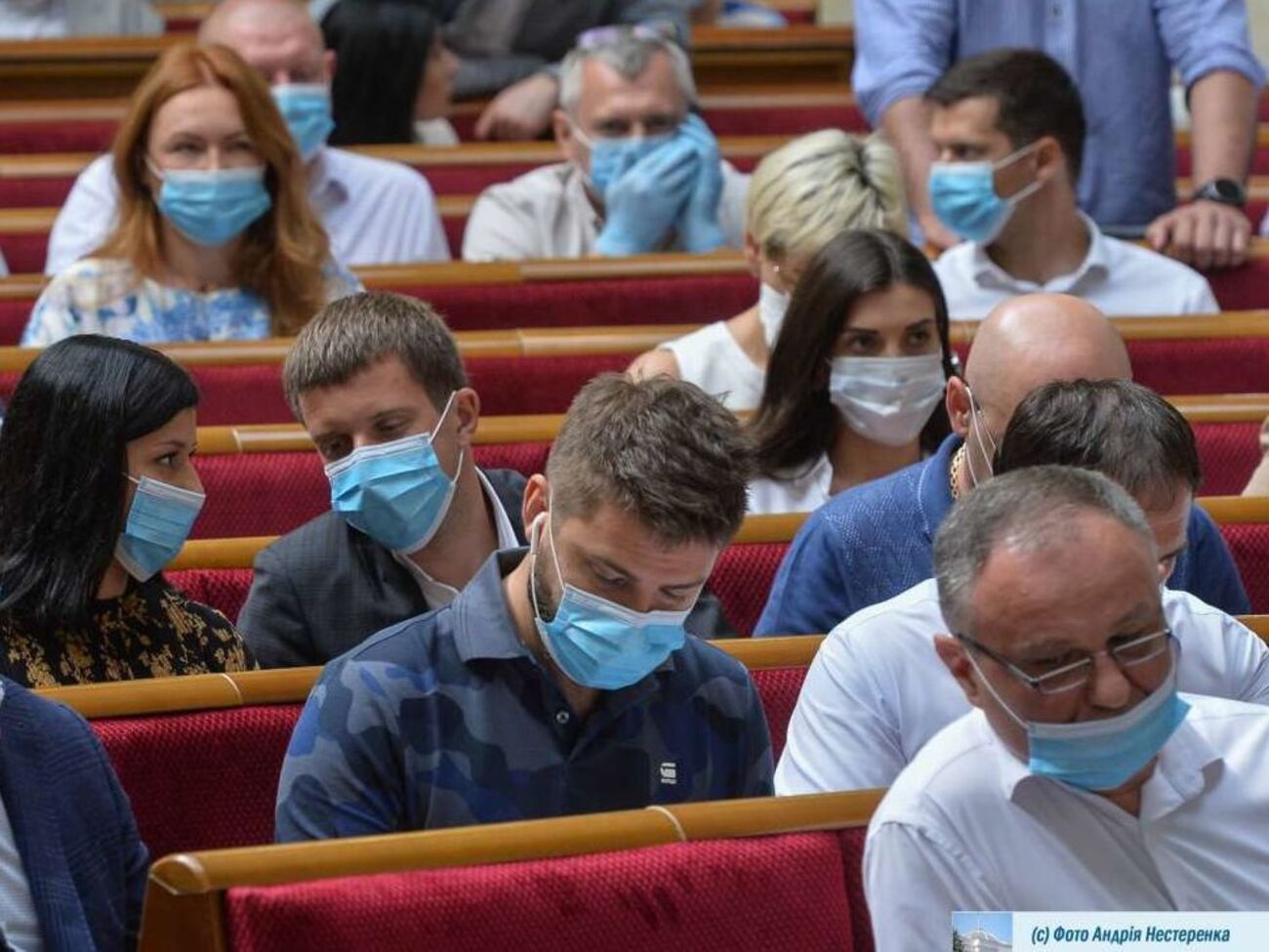 Рада почти все заседание рассматривала поправки в законопроект