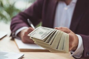 Фигурант рассказывал, что часть суммы должны были разделить между участниками конкурсной комиссии