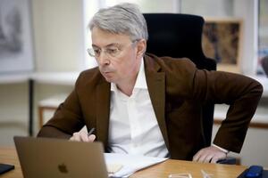 Ткаченка 2019 року було обрано до Верховної Ради за списком партії "Слуга народу"