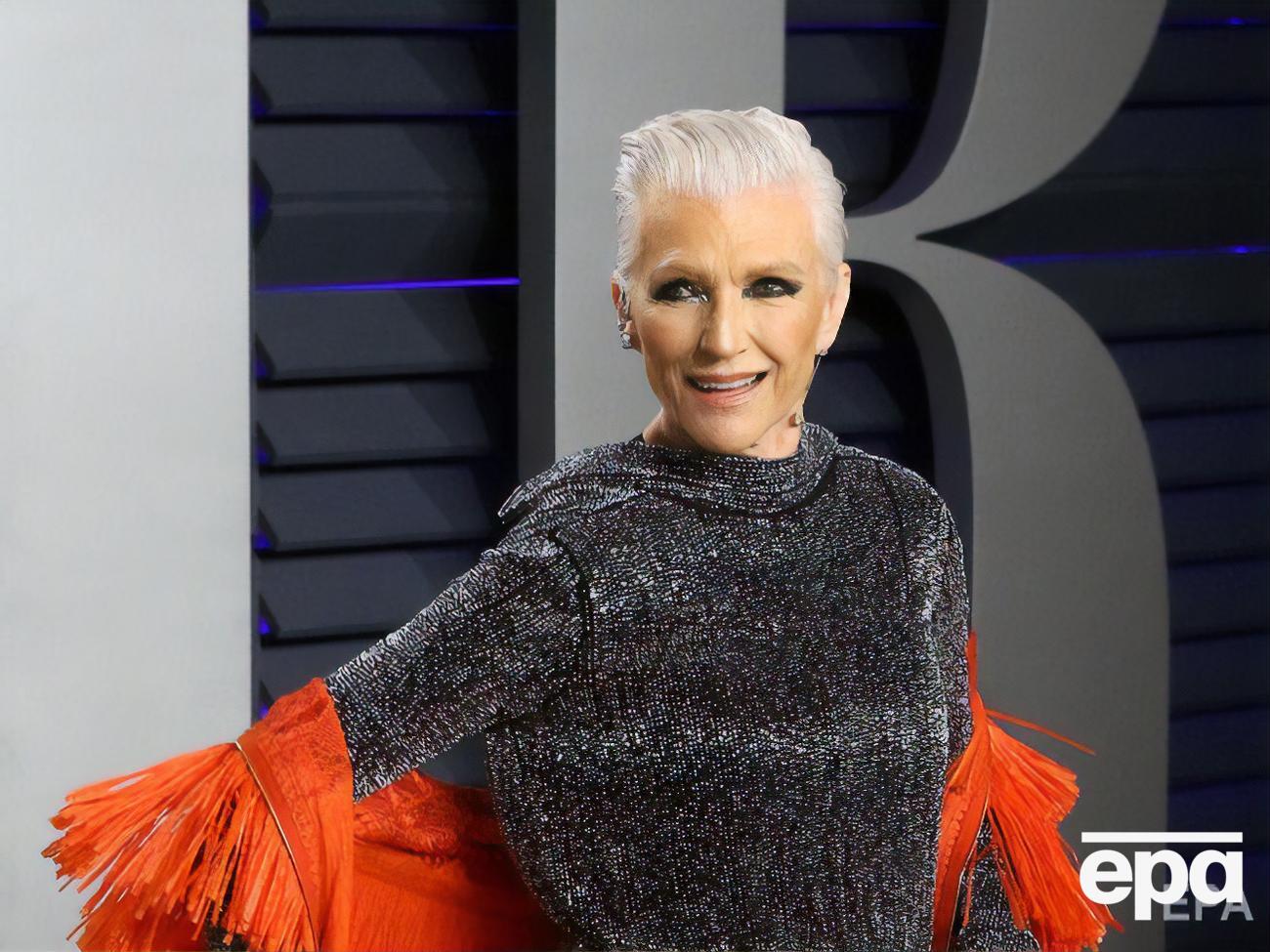 За словами Мей Маск, її син Ілон Маск під час запуску ракети підскакував від радості