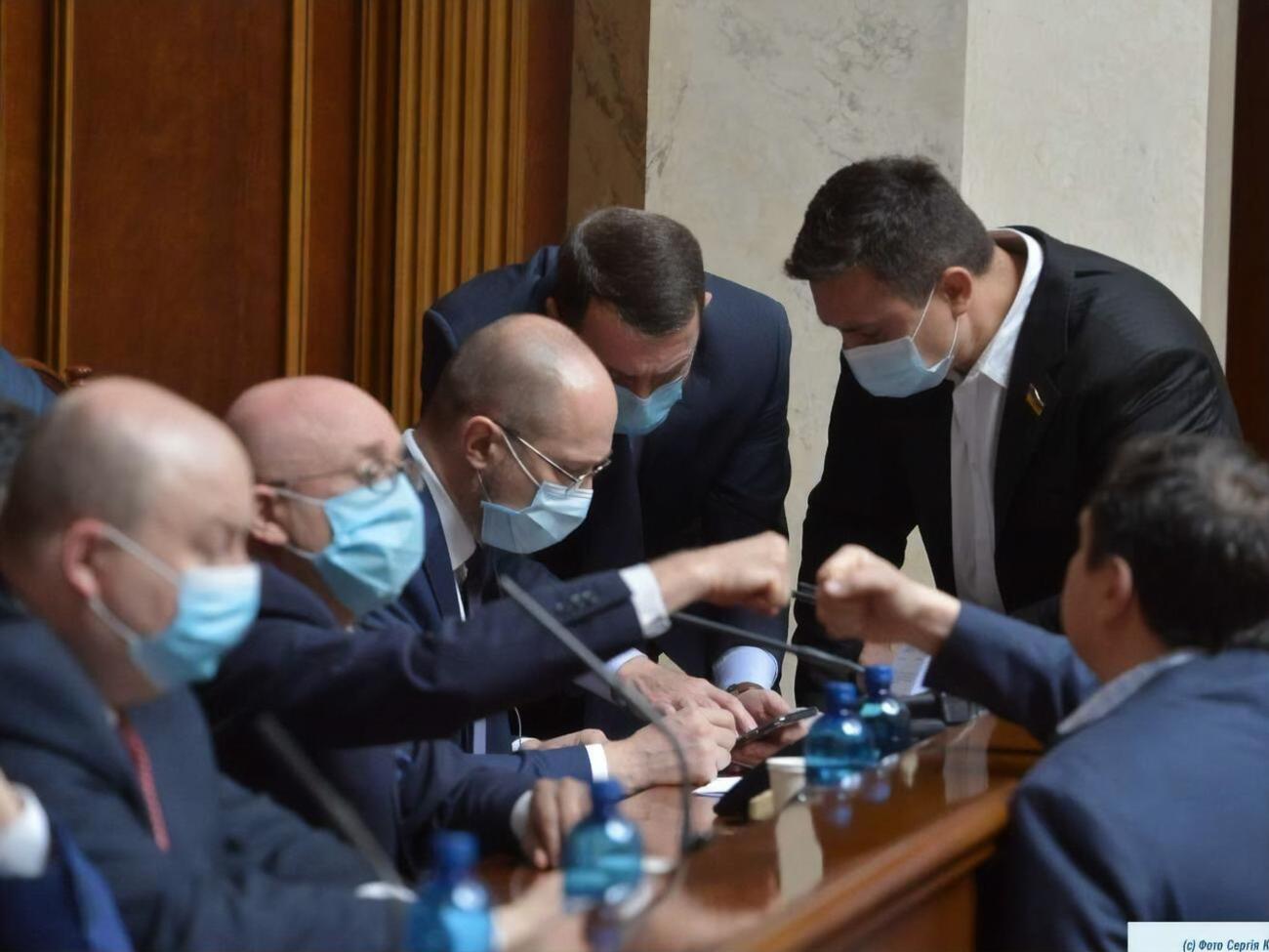 Уряд має подати доопрацьовану програму, якщо хоче одержати імунітет на рік