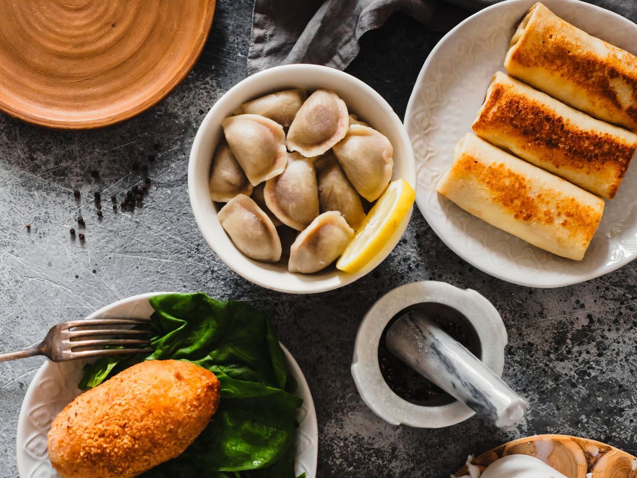 У ресторанах дозволять або одноразовий посуд, або такий, який легко мити за високої температури