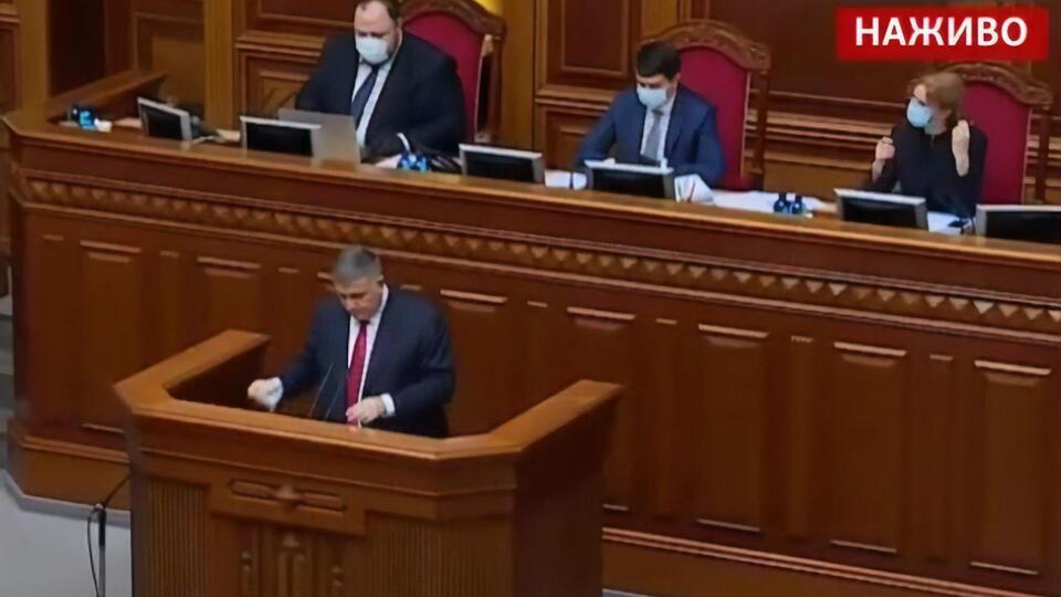 Аваков сьогодні відзвітував про свою роботу перед депутатами
