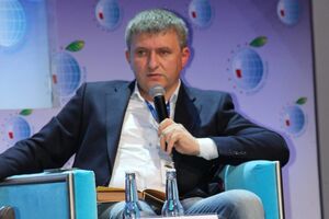 Юрий Романенко: Потому, если уж говорить начистоту, то пускай наш АПК вытягивает наш химпром, а не химпром турков, русских или поляков