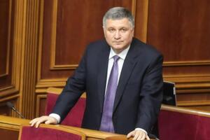 Аваков розповів, що в усіх підрозділах поліції буде встановлено систему Custody Records