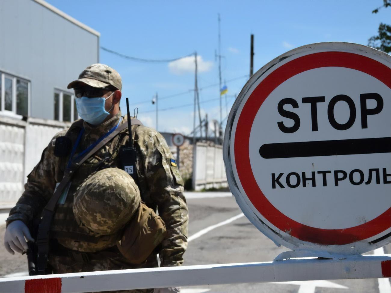 6 марта штаб ООС сообщил, что на КПВВ на Донбассе вводятся ограничения из-за коронавируса