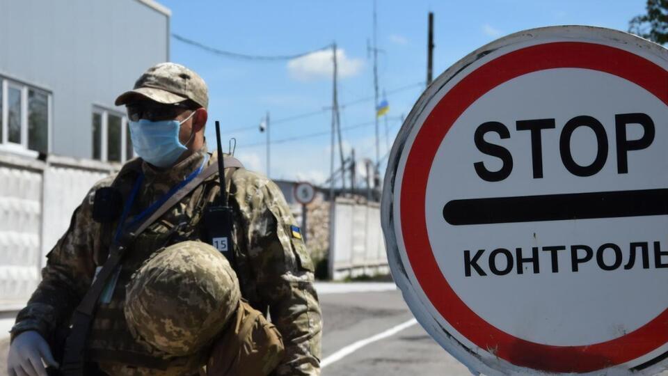 6 марта штаб ООС сообщил, что на КПВВ на Донбассе вводятся ограничения из-за коронавируса