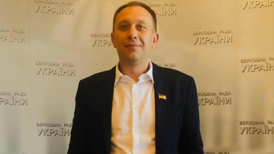 Ігор Василів: Так от, чуваки з голосами, схожими на голоси відвертих хабарюг, я пропоную вам піти і сьогодні ж написати явку з повинною