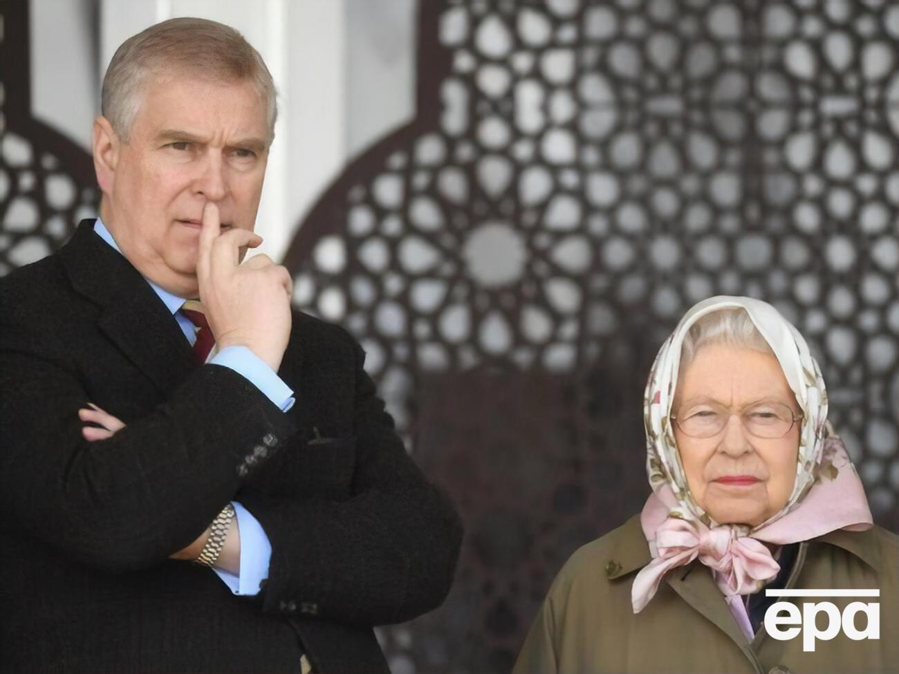 Принц Эндрю &ndash; младший сын Елизаветы II