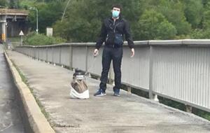 1 июня Ткаленко сообщил полиции, что находится на мосту Метро и собирается привести в действие взрывчатку