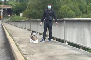 1 червня Ткаленко повідомив поліції, що перебуває на мосту Метро і збирається активувати вибухівку