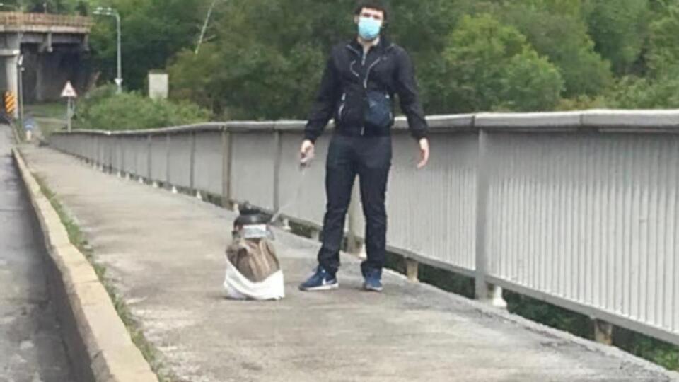 1 июня Ткаленко сообщил полиции, что находится на мосту Метро и собирается привести в действие взрывчатку