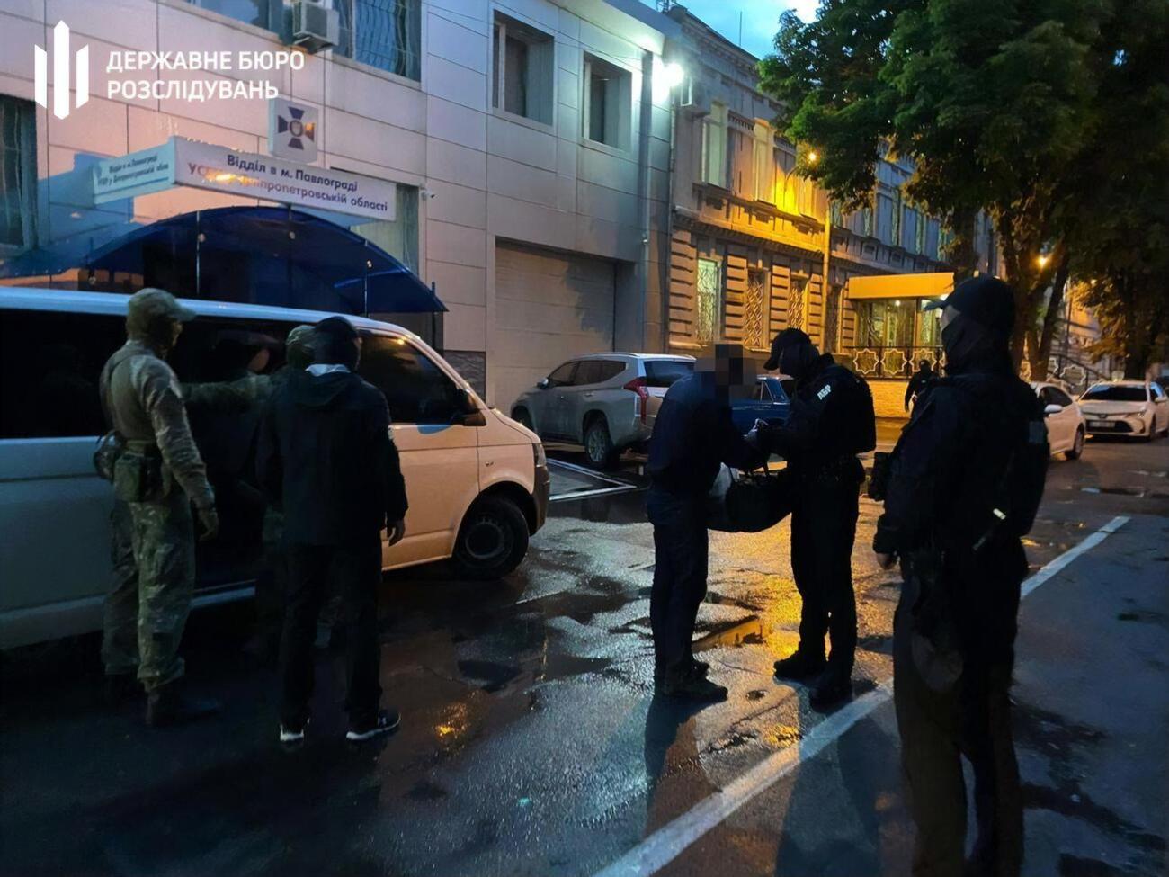 Серед затриманих &ndash; начальник Павлоградського відділу поліції