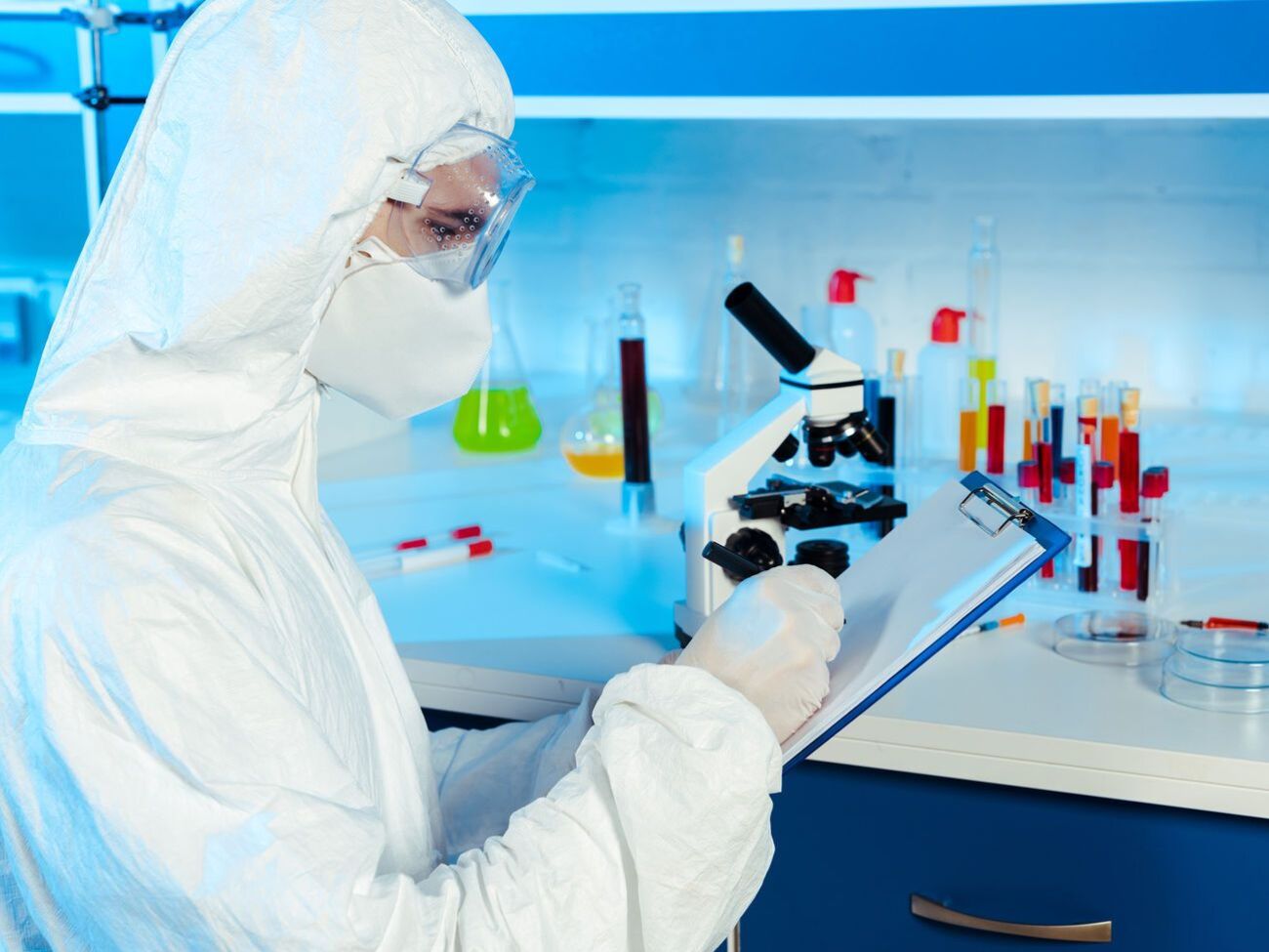 Кількість підозр на COVID-19 за добу зросла на 759