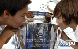 Трофей победителя Лиги чемпионов планируется разыграть в августе