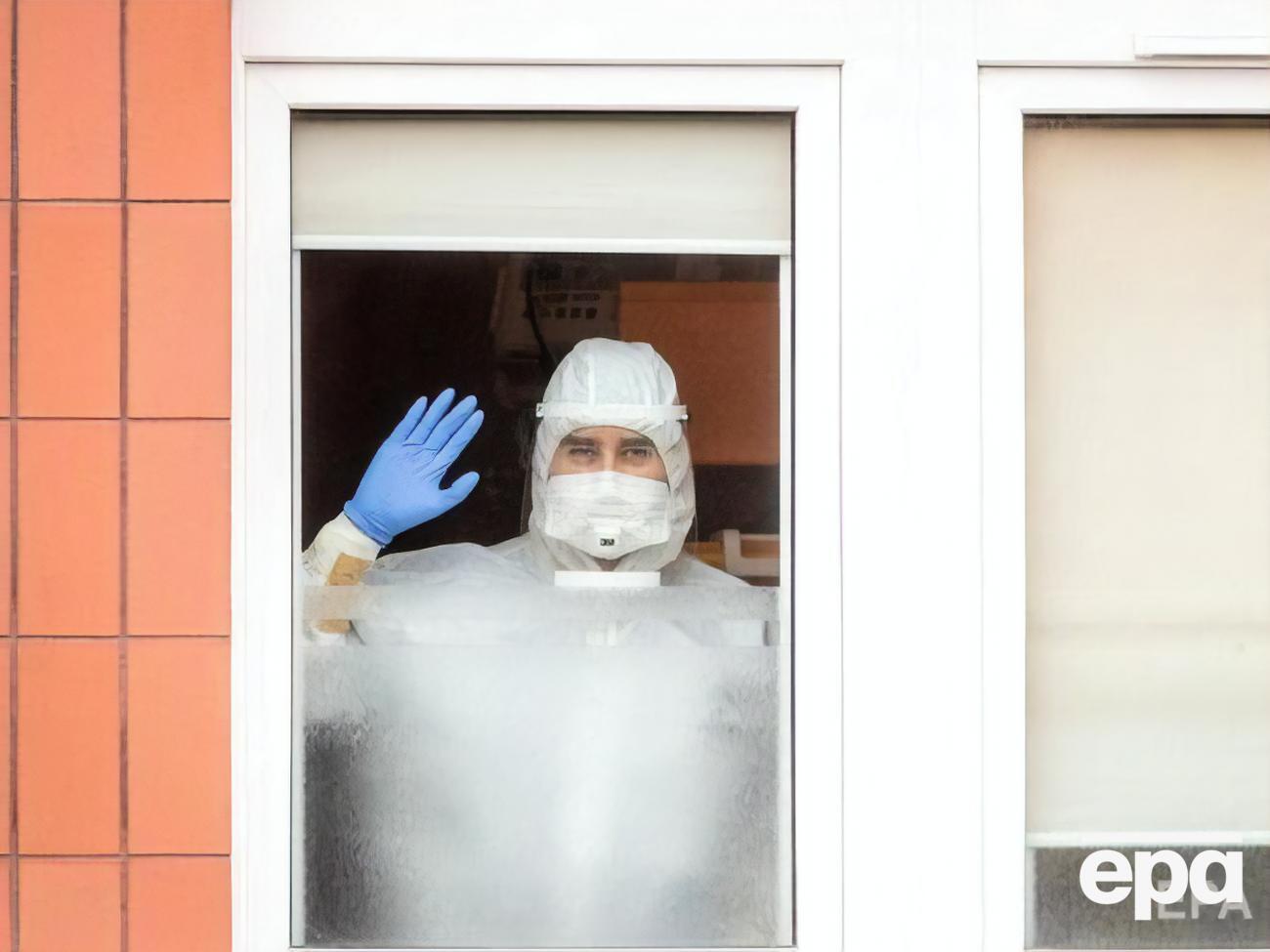 Понад 5 тис. медиків в Україні заразилося коронавірусом