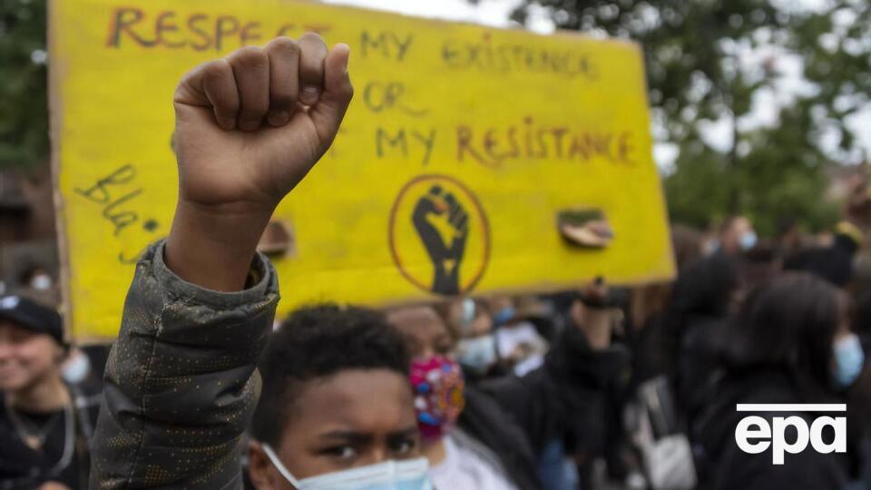 В Базеле предлагали протестовать против расизма в масках