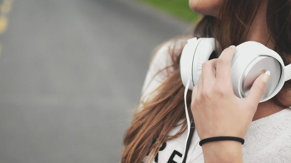 В приемных семьях, детских домах семейного типа воспитываются 23 сироты с инвалидностью, которым должно исполниться 18 лет