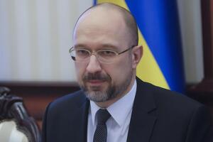 Шмигаль провів телефонну розмову з віцепрем'єркою Канади Фріланд