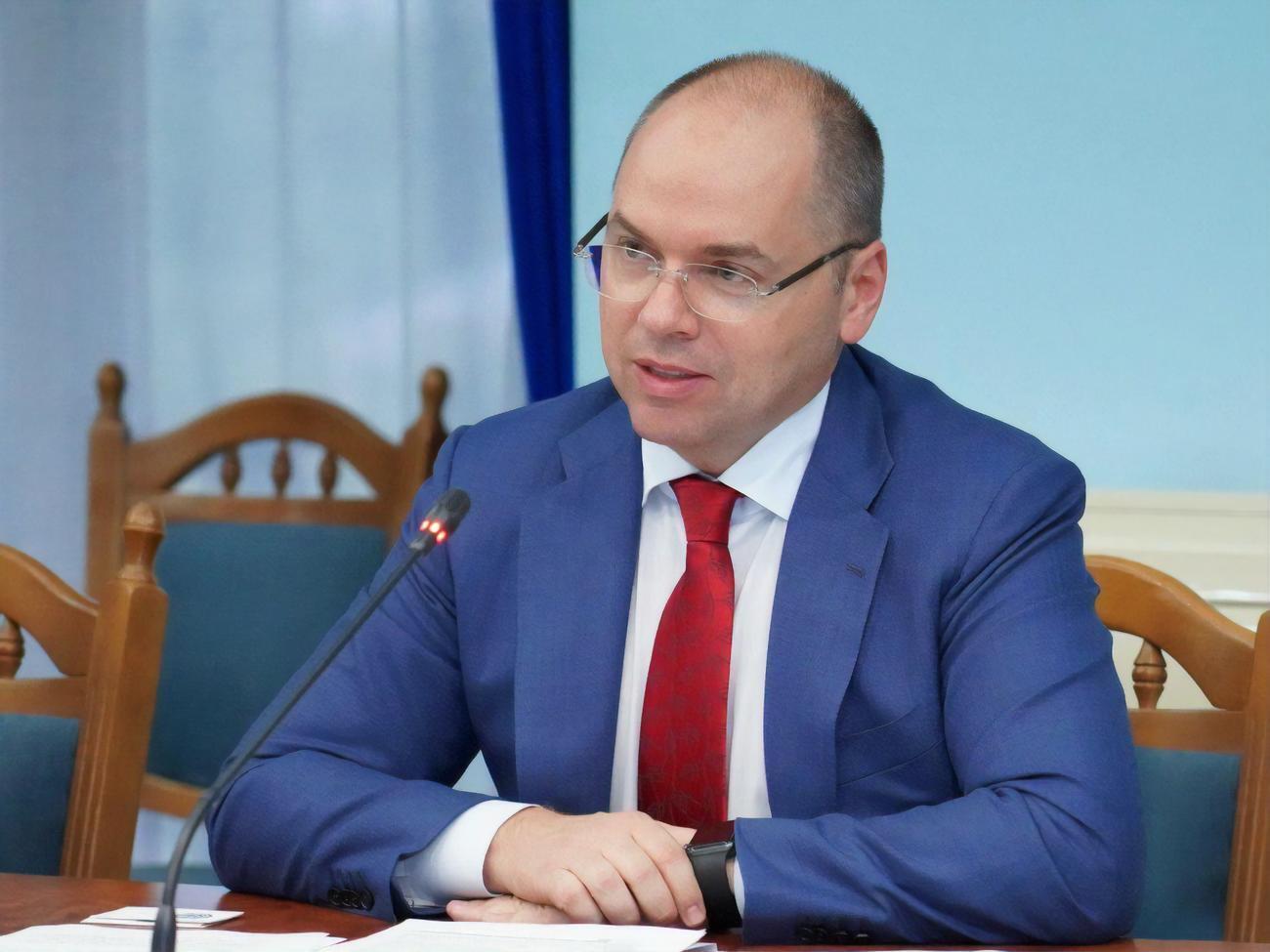 Степанов підкреслив, що ПЛР-тест роблять коштом особи, яка перебуває на самоізоляції