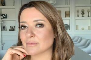 Могилевская: Скажите, с кем случалось психануть, подстричься или покрасить волосы во времена перемен?