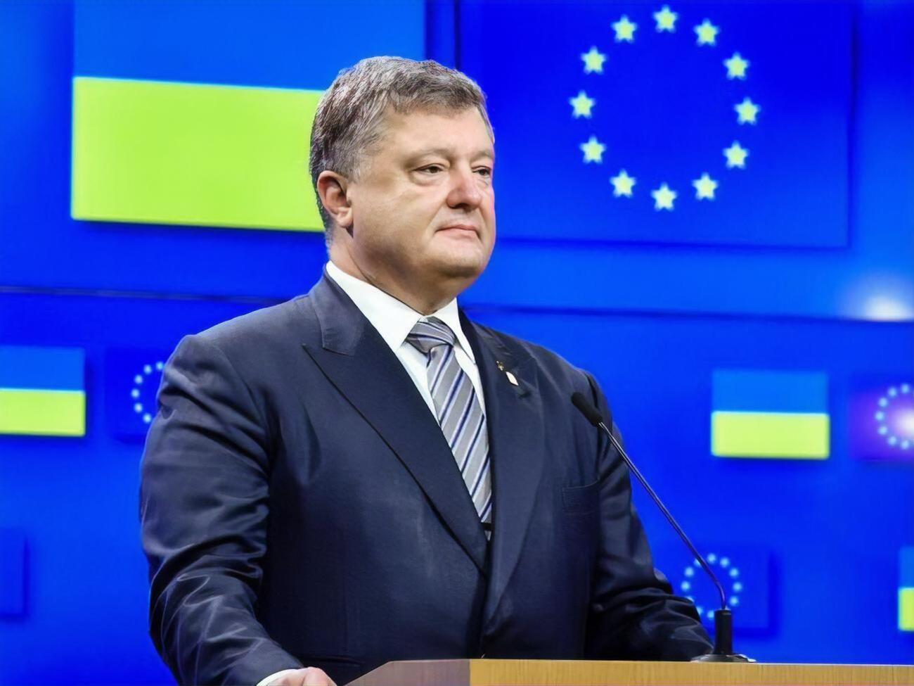 Порошенко приходив на допит