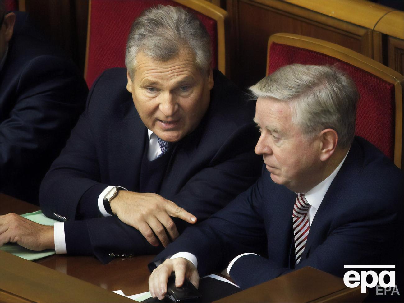 Квасьневский (слева) и Кокс: Мы не можем молчать