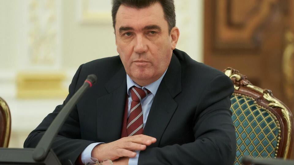 Данилов: Подавать воду оккупантам, чтобы они там развивали свои вооруженные силы, у нас нет никакого морального права