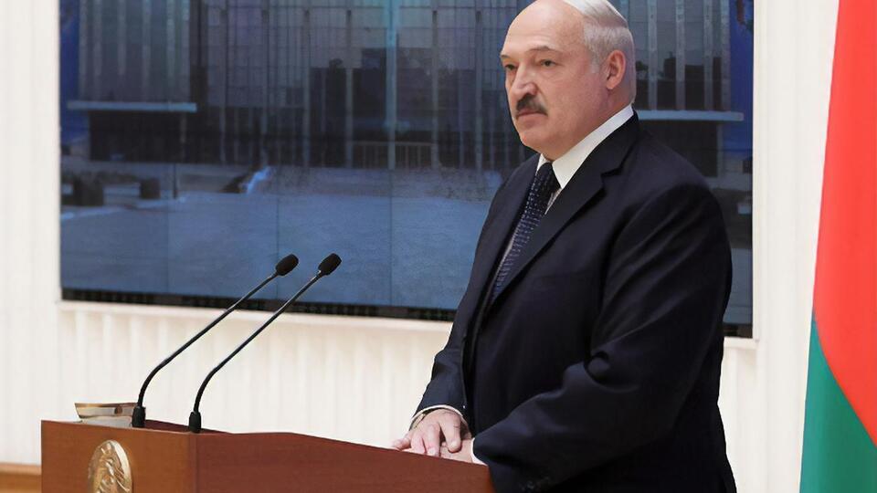 Лукашенко: Мені нічого платити не треба