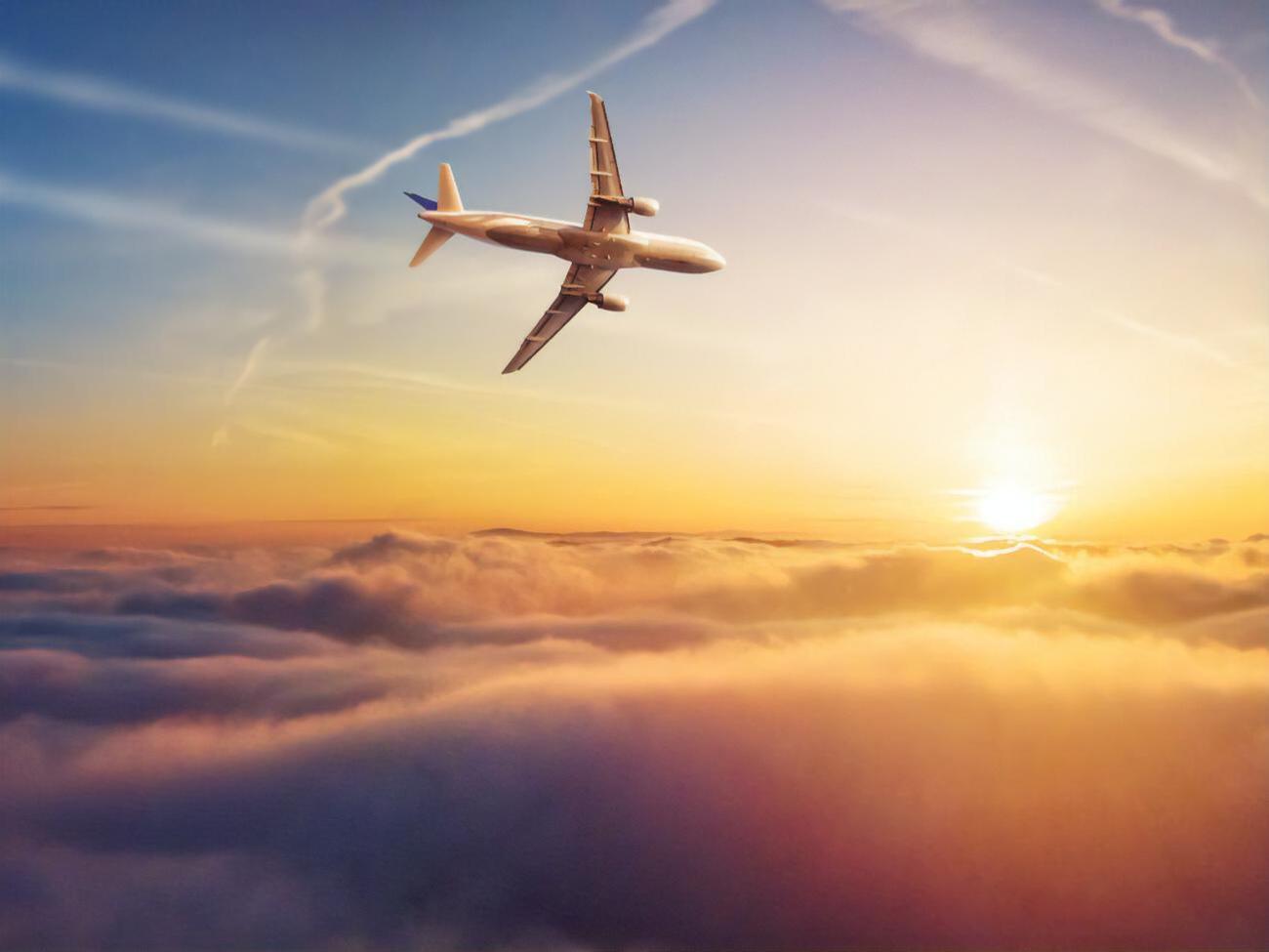 30 червня Естонія продовжила заборону на відновлення авіаційного сполучення з Україною до 14 липня