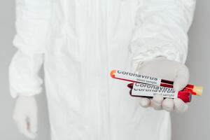 Інфекціоніст: Кількість тих, хто заразився, має тенденцію до збільшення, але коефіцієнт летальності пропорційно не виріс