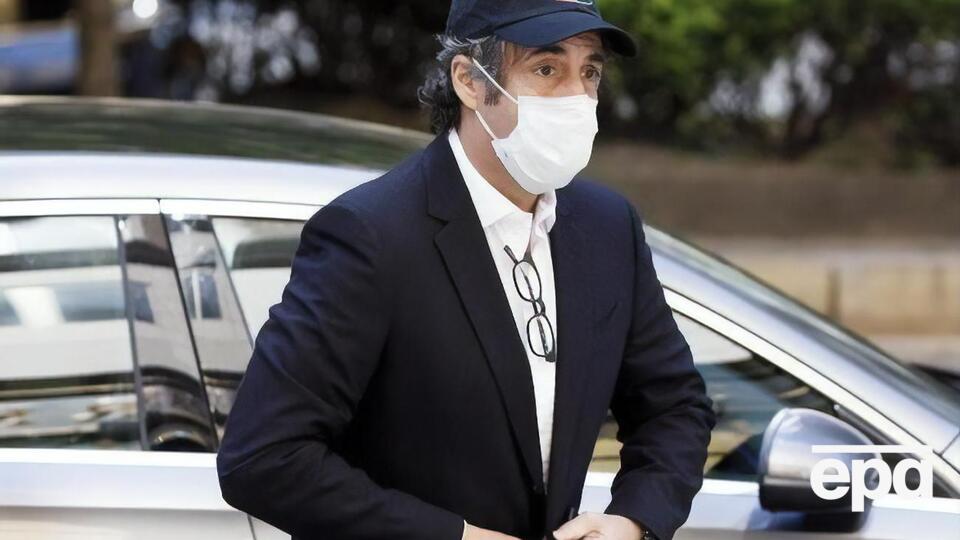 12 грудня окружний суд Нью-Йорка засудив Коена до трьох років в'язниці