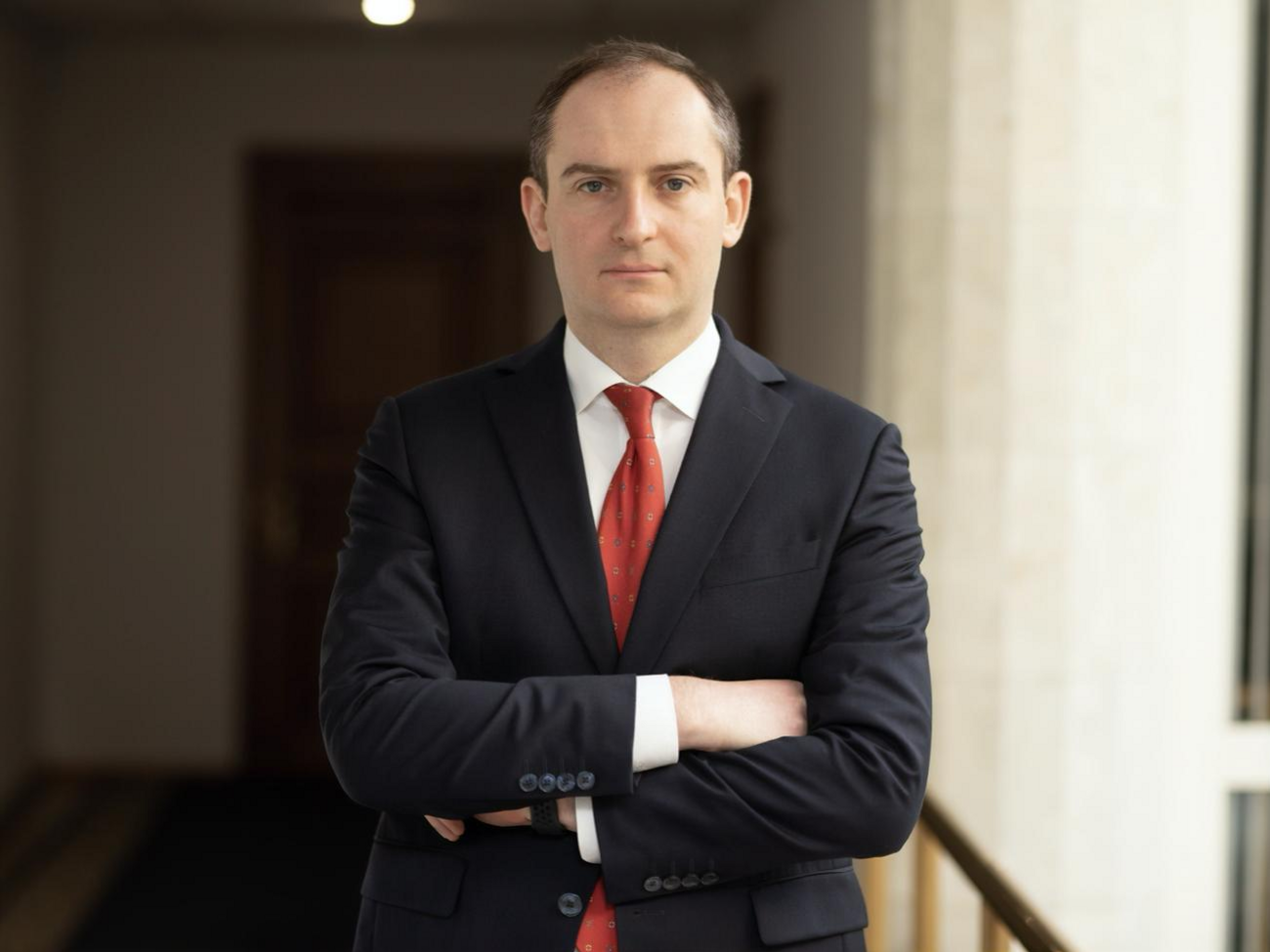 Верланов в мае 2019-го выиграл конкурс и был назначен руководителем ГНС