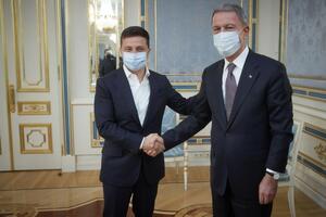 Зеленский и Хулуси Акар также обсудили реализацию дорожной карты украинско-турецкого сотрудничества на 2020 год