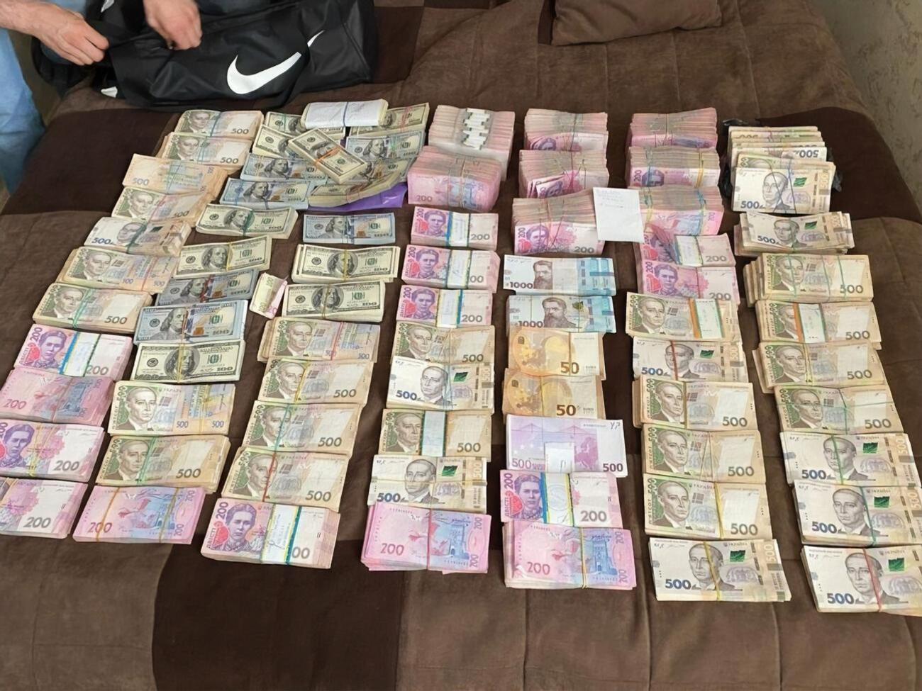 СБУ, в частности, разоблачила 152 случая взяточничества
