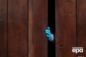 Экипаж судна находится в изоляции, отметил Степанов