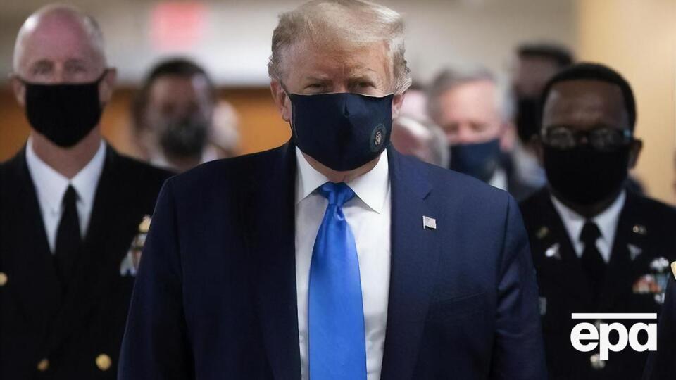 Трамп відвідав військовий госпіталь