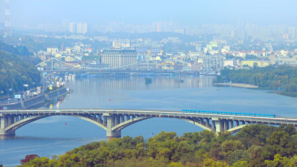 Протягом доби в Києві з COVID-19 госпіталізовано 11 осіб