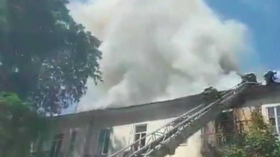 До 13.06 пожежникам вдалося локалізувати вогонь