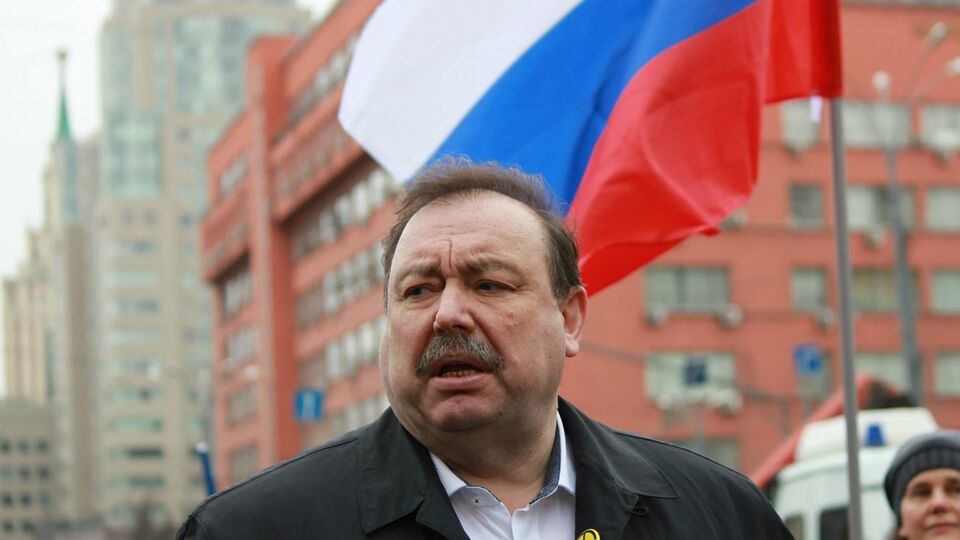 Гудков вважає, що у глави Кремля для росіян залишився тільки "батіг"
