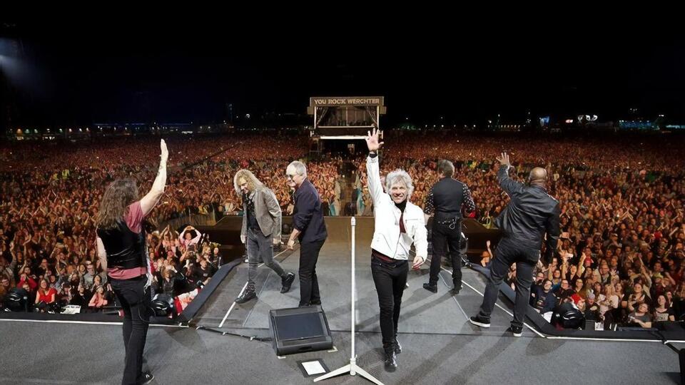 Bon Jovi показали эпизоды протестов после убийства Флойда