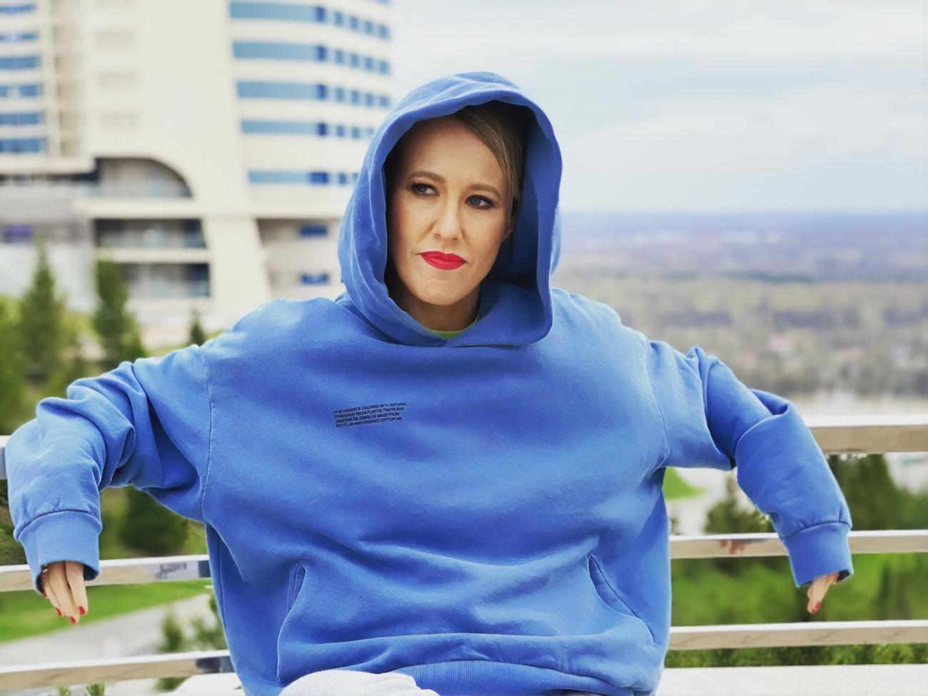 Собчак: Вопрос от сына: "Мама, а почему мы так долго уже не были на море?" Я и сама не знаю, сынок