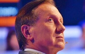 Формально все законно. Претензий к Зеленскому с юридической точки зрения – ноль. Но жить в резиденции – аморально