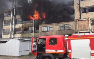 В Черновцах горела фабрика