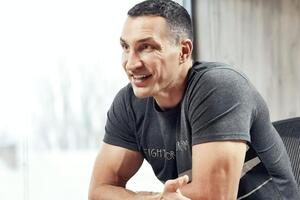 Кличко: Мне кажется, что я только в седьмом раунде, а осталось еще пять