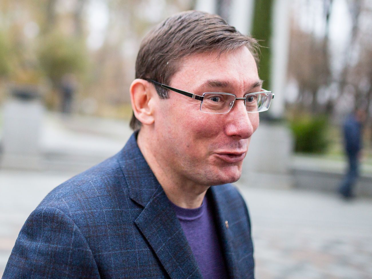 Луценко:&nbsp;Зеленский был наивным и считал, что, в принципе, сделать счастье для страны и получить аплодисменты очень легко