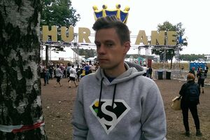 Сафронову – чесного та відкритого суду. Усім журналістам – вільної роботи, а не репресій. Нормального майбутнього без цього не буде