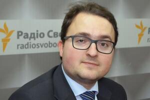 Кориневич зазначив, що медиків, які працювали на окупованій території, до відповідальності не притягнуть